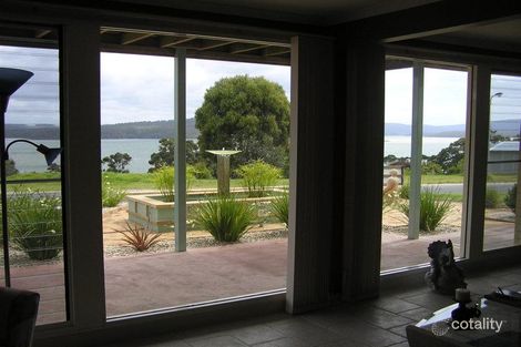 Property photo of 11 Stingray Point Mallacoota VIC 3892