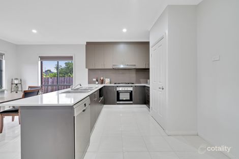 Property photo of 43 Bronson Circuit Hoppers Crossing VIC 3029