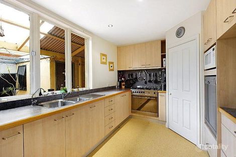 Property photo of 14 Yallop Court Keilor East VIC 3033