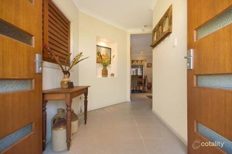 Property photo of 32 Greenview Drive Mount Louisa QLD 4814