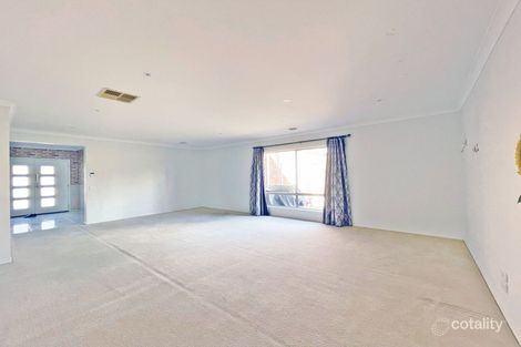 Property photo of 5 Dalmuir Boulevard Deer Park VIC 3023