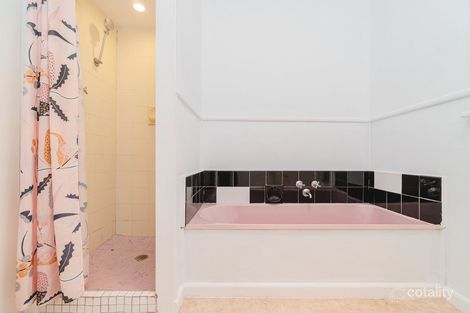 Property photo of 16 Ashkanasy Avenue Pascoe Vale VIC 3044