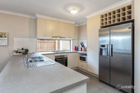 Property photo of 53 Moorookyle Avenue Tarneit VIC 3029