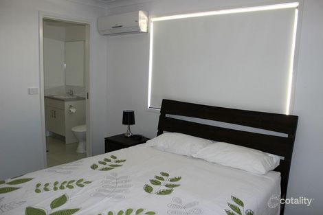 Property photo of 1/52 Acacia Drive Miles QLD 4415