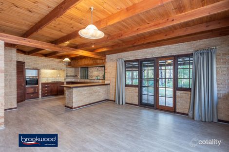 960 Houston St, Mount Helena, WA 6082