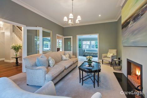 Property photo of 4 Newton Street Surrey Hills VIC 3127
