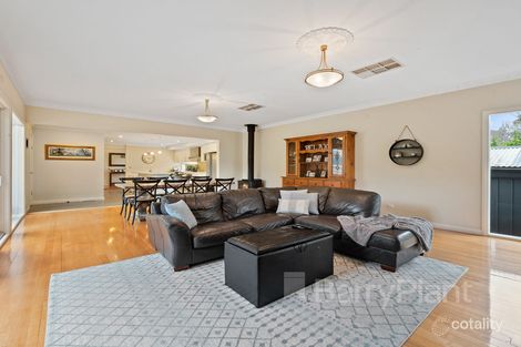 Property photo of 23 Bradman Avenue Mount Evelyn VIC 3796