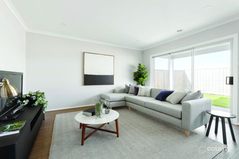 Property photo of 22 Rio Way Truganina VIC 3029