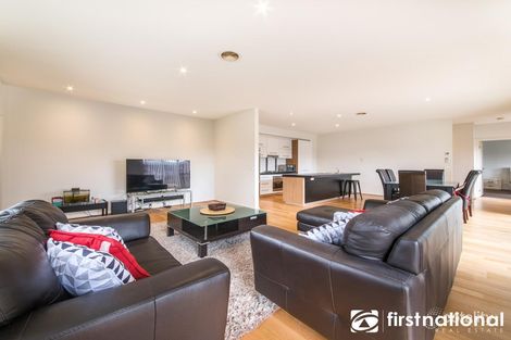 Property photo of 123 Melzak Way Berwick VIC 3806