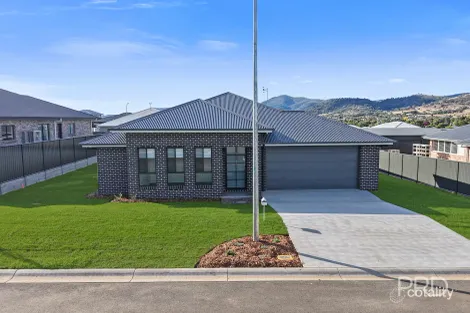 12 Nankeen Ave, Moore Creek, NSW 2340