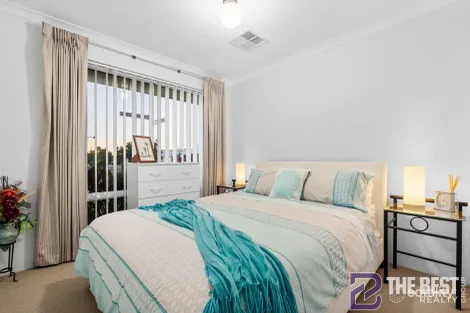 Property photo of 2 Wildflower View Piara Waters WA 6112