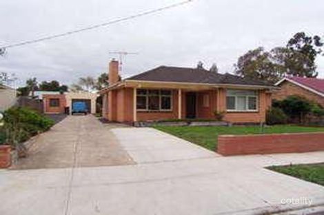 8 Lorraine Pl, Bacchus Marsh, VIC 3340