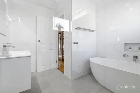 Property photo of 35 The Grandstand St Clair NSW 2759
