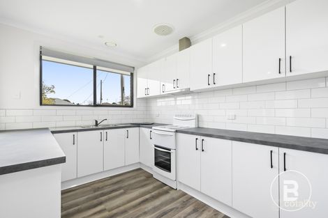 Property photo of 1/3 Verdon Street Sebastopol VIC 3356