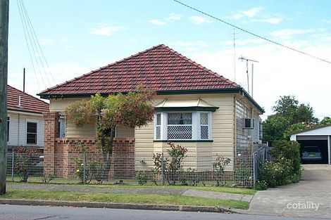 83 Clyde St, Hamilton North, NSW 2292