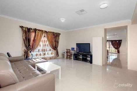 Property photo of 26 Ridgegreen View Caroline Springs VIC 3023