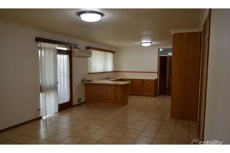 Property photo of 10 Dunbarton Way Withers WA 6230