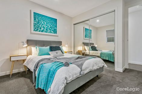 Property photo of 2/43A Reservoir Road Strathdale VIC 3550