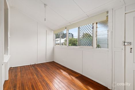 Property photo of 37 Rosina Street Kangaroo Point QLD 4169