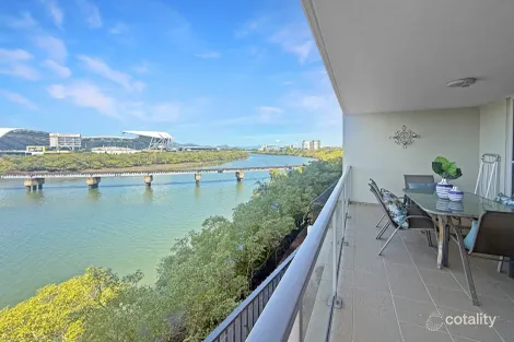 8/8-32 Stanley St, Townsville City, QLD 4810