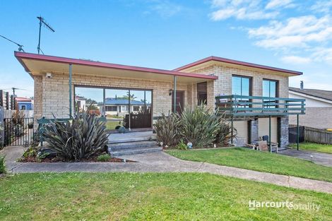Property photo of 19 Elizabeth Street Somerset TAS 7322