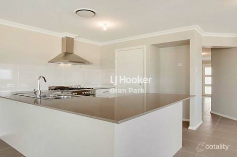Property photo of 18 Buckingham Loop Oran Park NSW 2570