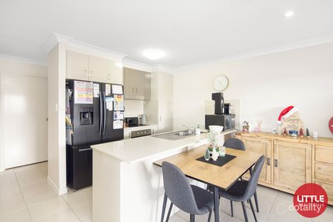 Property photo of 52 South Quarter Drive Loganlea QLD 4131