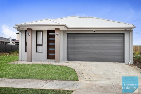 Property photo of 78 Hawking Crescent Fraser Rise VIC 3336