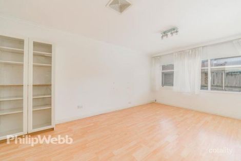 Property photo of 2/32 Ashted Road Box Hill VIC 3128