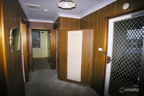 Property photo of 37 Adina Crescent Orange NSW 2800