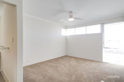 Property photo of 32 Needletail Avenue Alkimos WA 6038