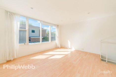 Property photo of 2/32 Ashted Road Box Hill VIC 3128