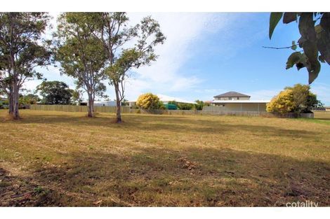 Property photo of 3 Raewood Close Coral Cove QLD 4670