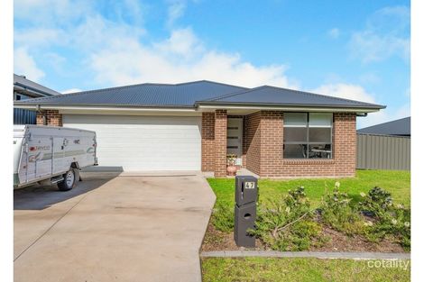 Property photo of 47 Balgownie Circuit Heddon Greta NSW 2321