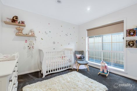 Property photo of 12 Braddon Court Hillside VIC 3037