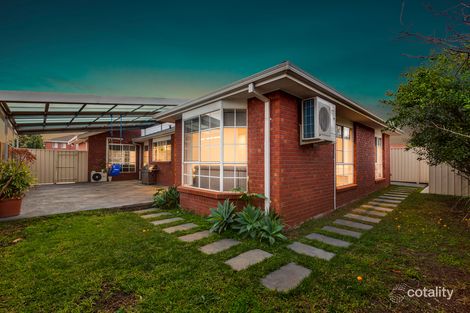 Property photo of 12 Braddon Court Hillside VIC 3037