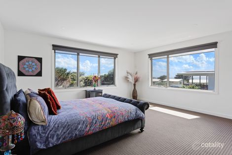Property photo of 16 Hopetoun Crescent Surf Beach VIC 3922