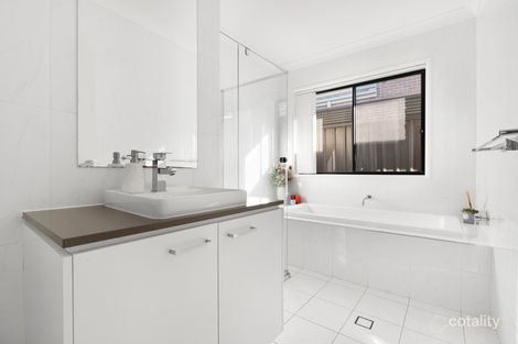 Property photo of 7 Paul Cullen Drive Bardia NSW 2565
