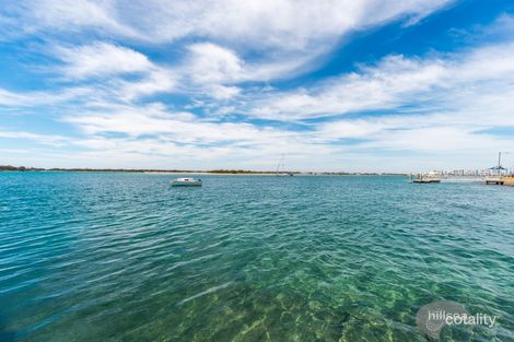 11/6 Broad St, Labrador, QLD 4215