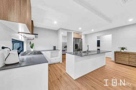 Property photo of 17 Venetia Way Cranbourne South VIC 3977