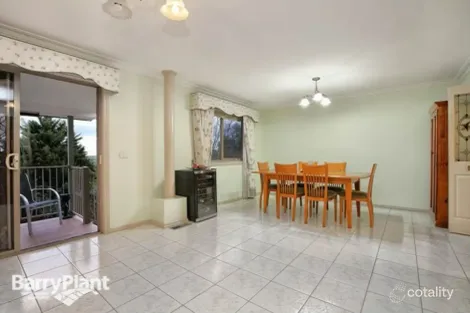 Property photo of 9 Edward Road Chirnside Park VIC 3116
