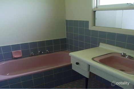 Property photo of 18 Oakham Avenue Burwood East VIC 3151