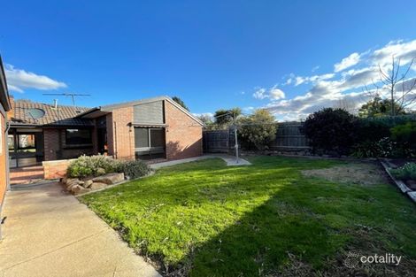 Property photo of 21 Cocoparra Crescent Taylors Lakes VIC 3038