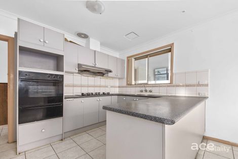 Property photo of 4 Ivanhoe Avenue St Albans VIC 3021