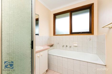 Property photo of 9 Edeys Run Hampton Park VIC 3976