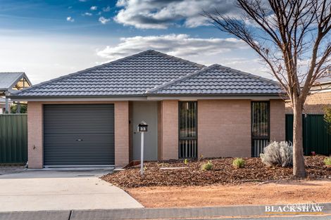 Property photo of 33 Rowland Street Macgregor ACT 2615
