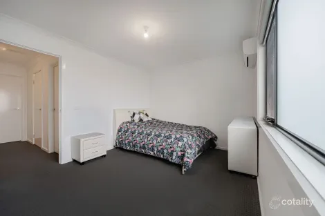 Property photo of 17 Clendon Way Craigieburn VIC 3064