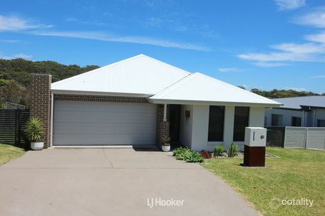 Property photo of 12 Torquay Circuit Red Head NSW 2430