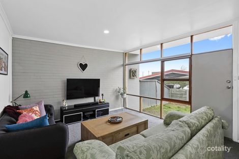 Property photo of 2/228 Mount Pleasant Road Highton VIC 3216