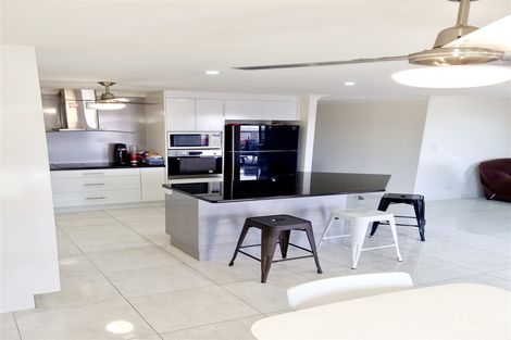 9 Connemara Dr, Kawana, QLD 4701